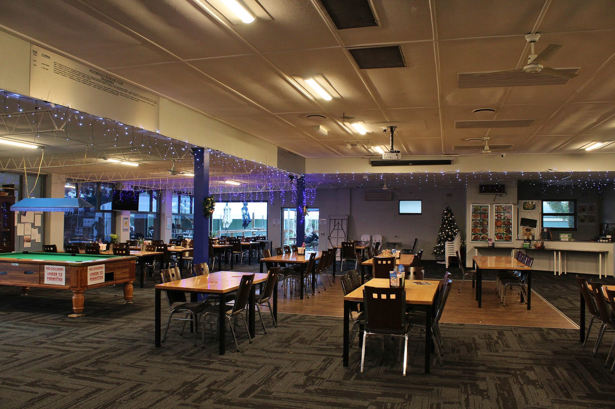 Restaurant Moorefield Bowlo